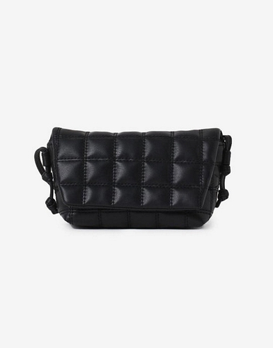 QUILTED SHOULDER BAG WITH CHAIN