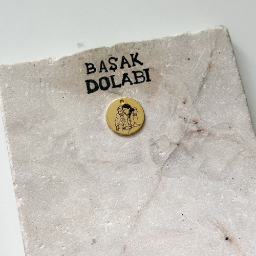 1.6 Portre Çizimli Yuvarlak Plaka 