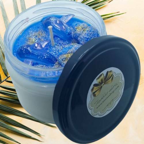 Doğal Soya Wax ile imal edilip renklendirilmiş, Tamamen El Yapımı Dekoratif mum.