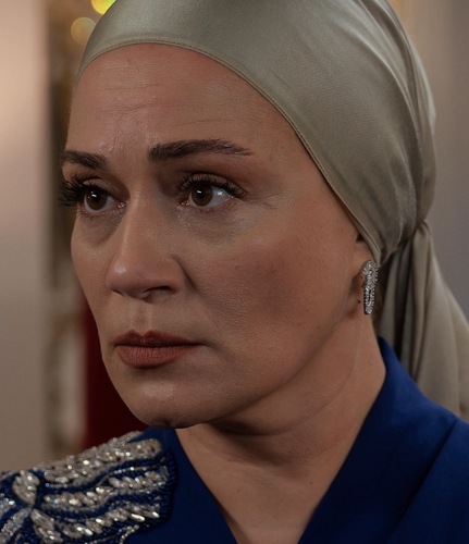 Salkım Hanım çift Halka Küpe