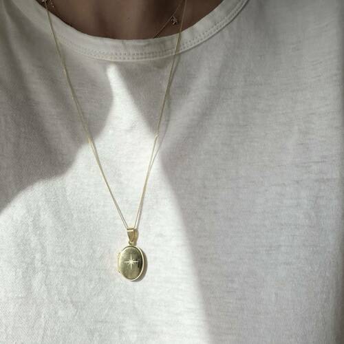 Locket Kolye